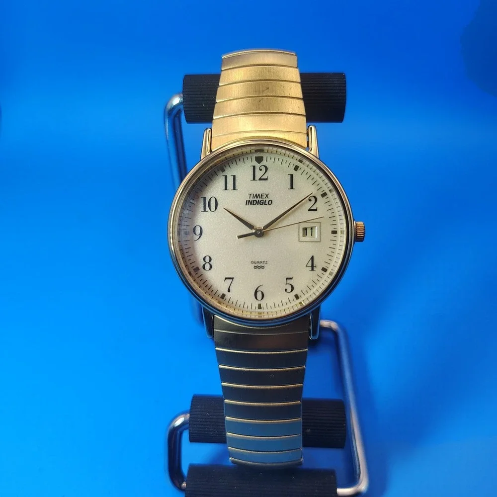 Vintage Timex Indiglo‎ Date 34mm Mens Quartz Dress Watch Stretch Bracelet 5-8+